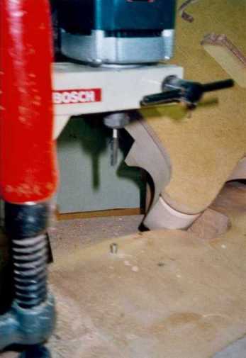 Milling of the F-holes with pin