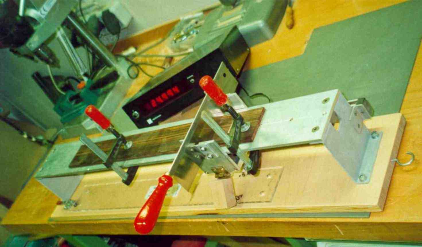 Structure 1 with handsaw